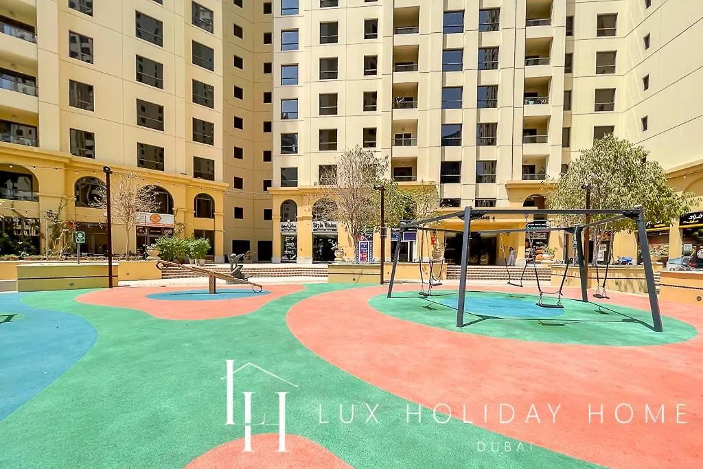 Lux The Premium Dubai Eye View Suite