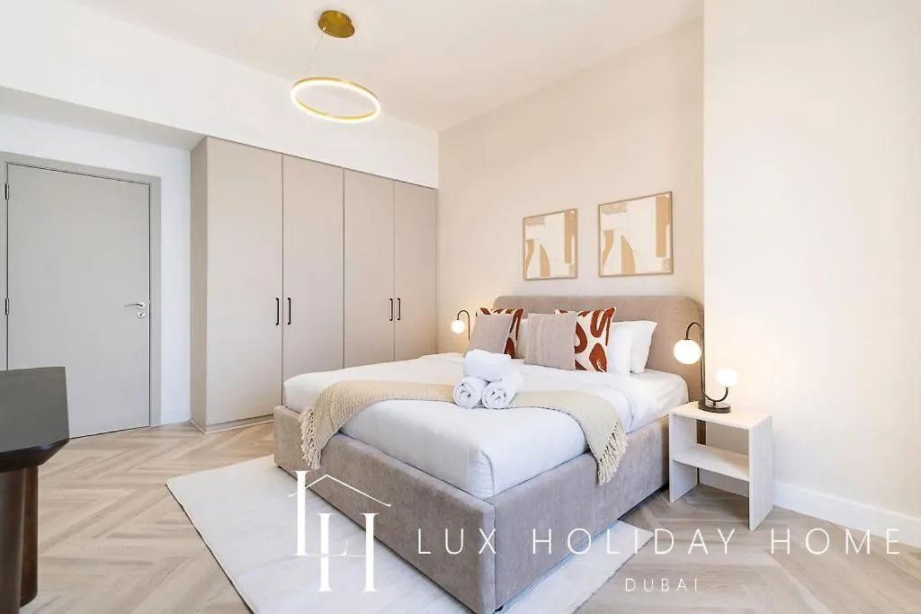 Lux The Premium Dubai Eye View Suite United Arab Emirates