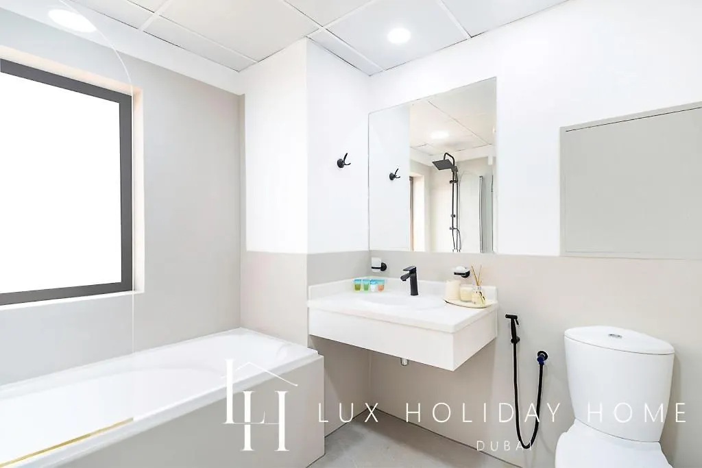 Lux The Premium Dubai Eye View Suite United Arab Emirates