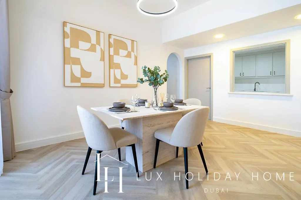 Lux The Premium Dubai Eye View Suite Апартаменты