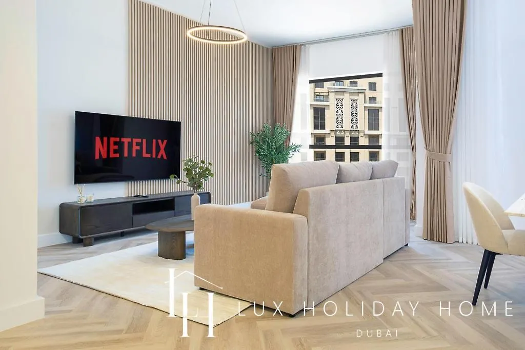 Lux The Premium Dubai Eye View Suite Апартаменты